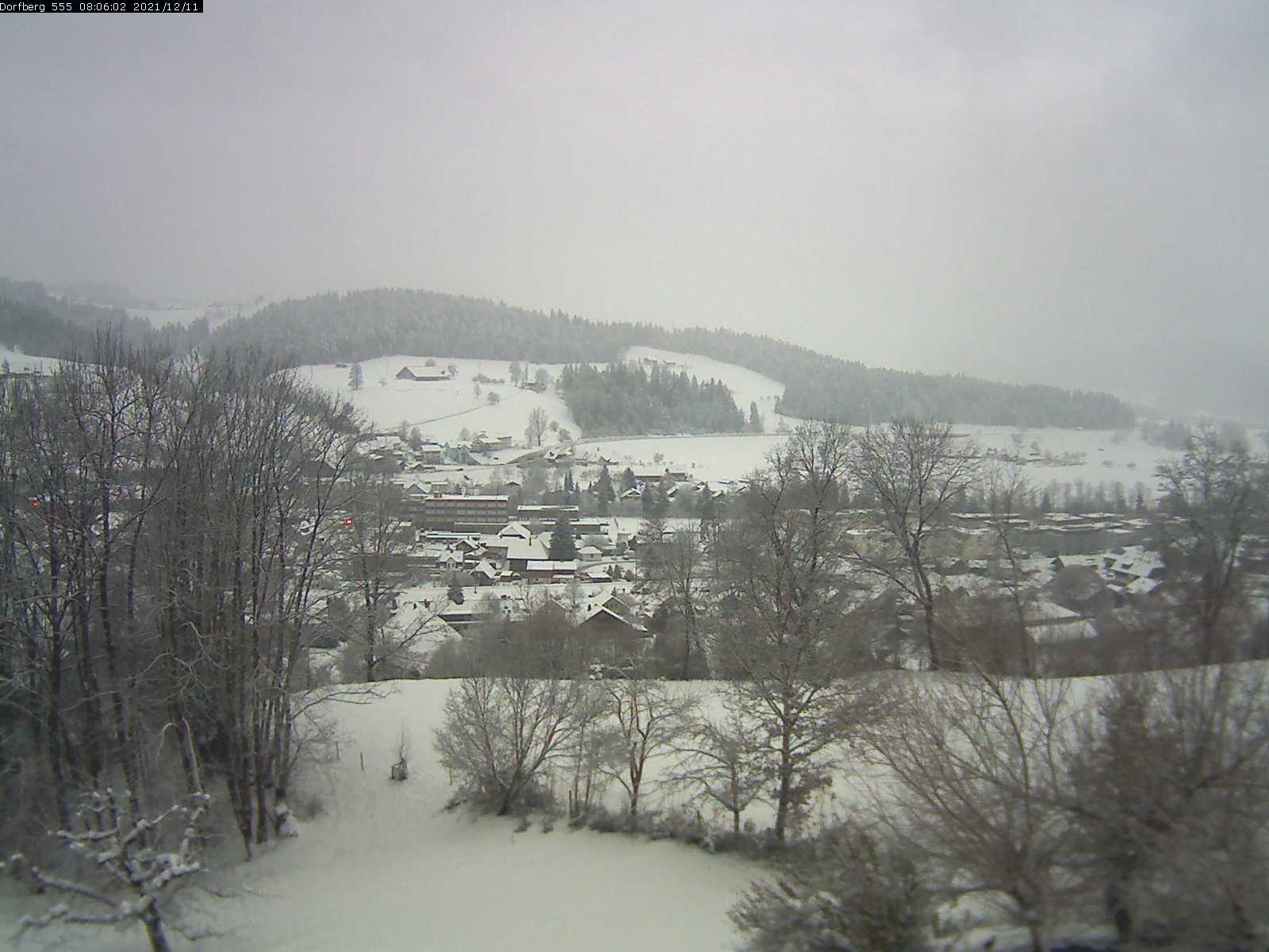 Webcam-Bild: Aussicht vom Dorfberg in Langnau 20211211-080601