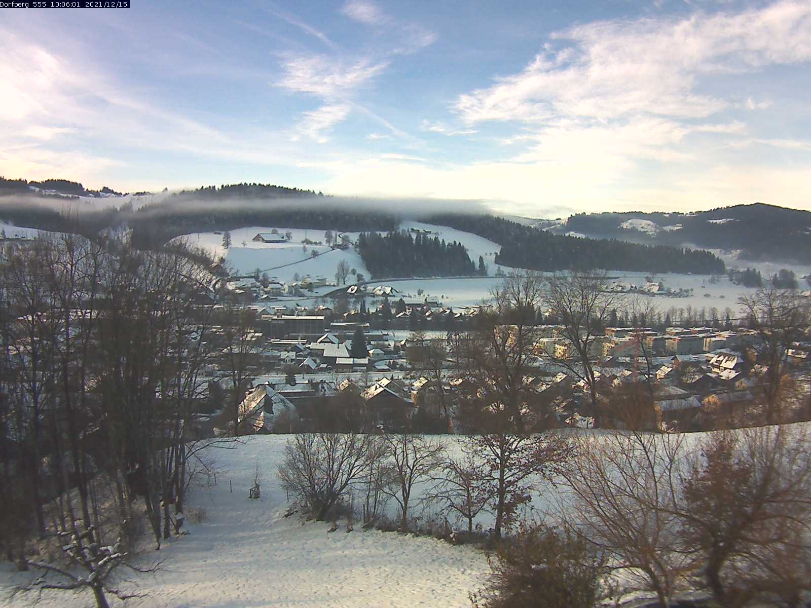 Webcam-Bild: Aussicht vom Dorfberg in Langnau 20211215-100601