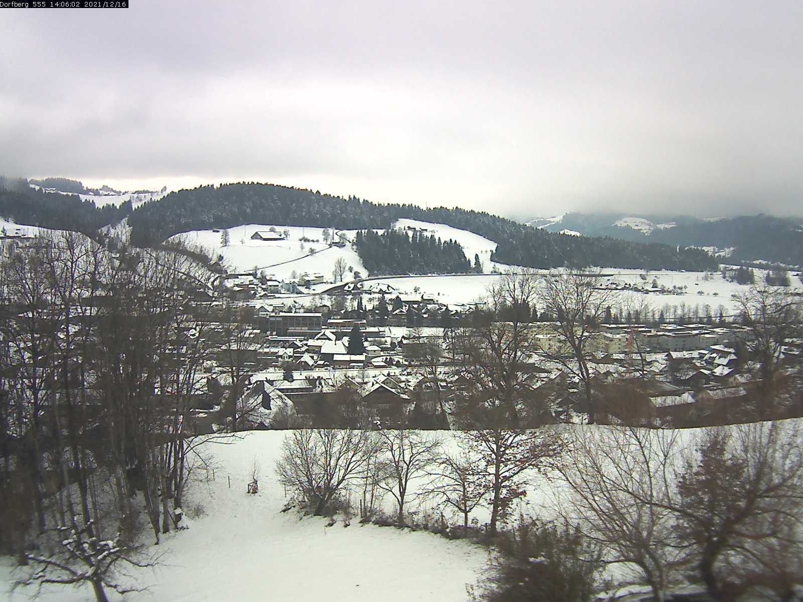 Webcam-Bild: Aussicht vom Dorfberg in Langnau 20211216-140601