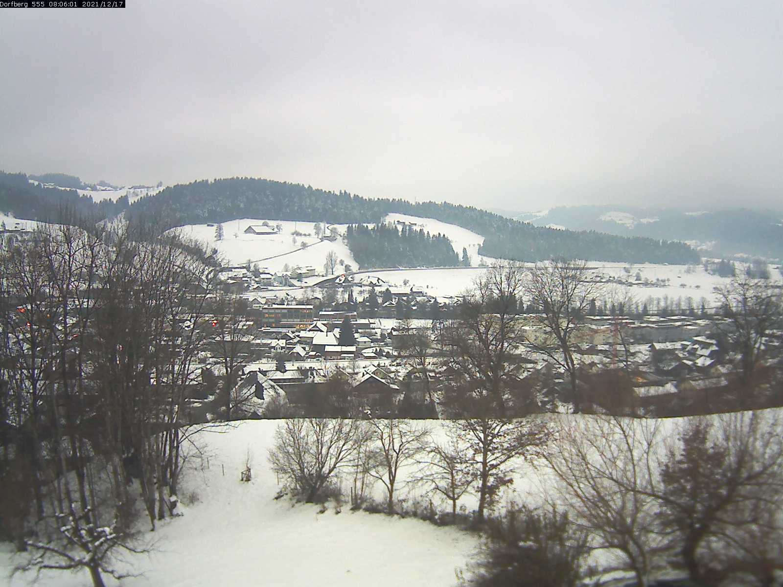 Webcam-Bild: Aussicht vom Dorfberg in Langnau 20211217-080601