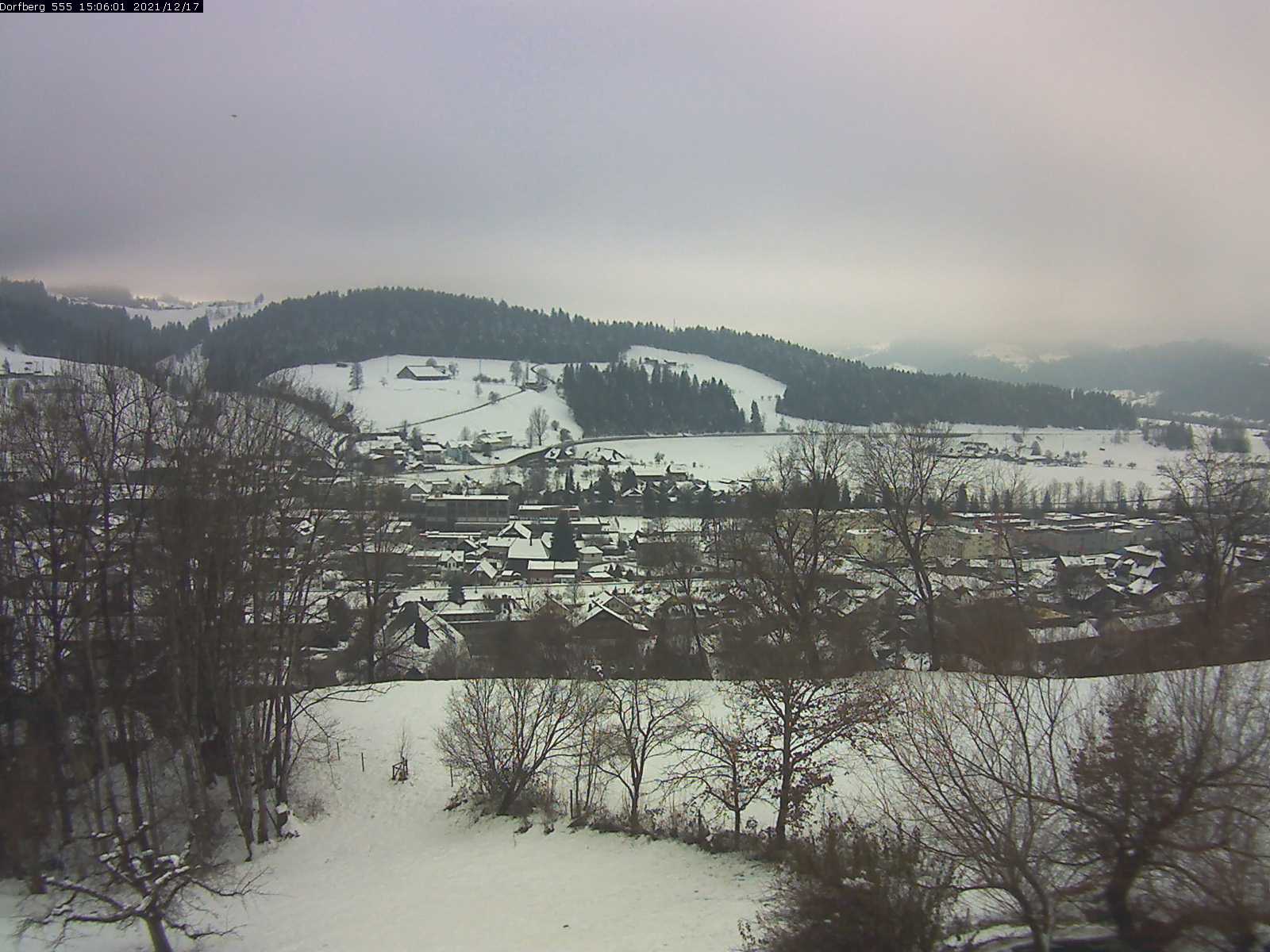 Webcam-Bild: Aussicht vom Dorfberg in Langnau 20211217-150601