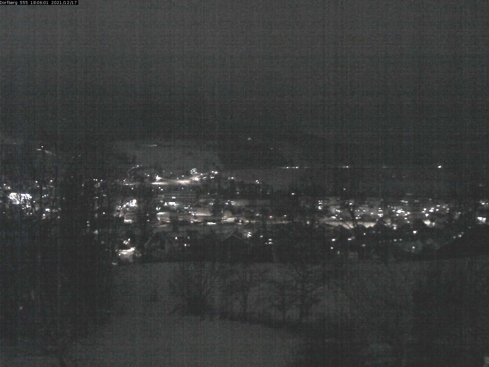 Webcam-Bild: Aussicht vom Dorfberg in Langnau 20211217-180601