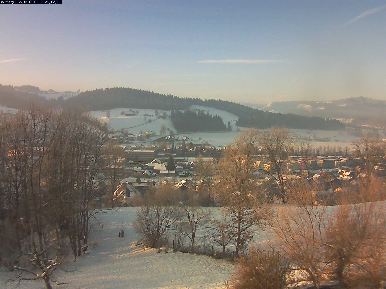 Webcam-Bild: Aussicht vom Dorfberg in Langnau 20211218-090601