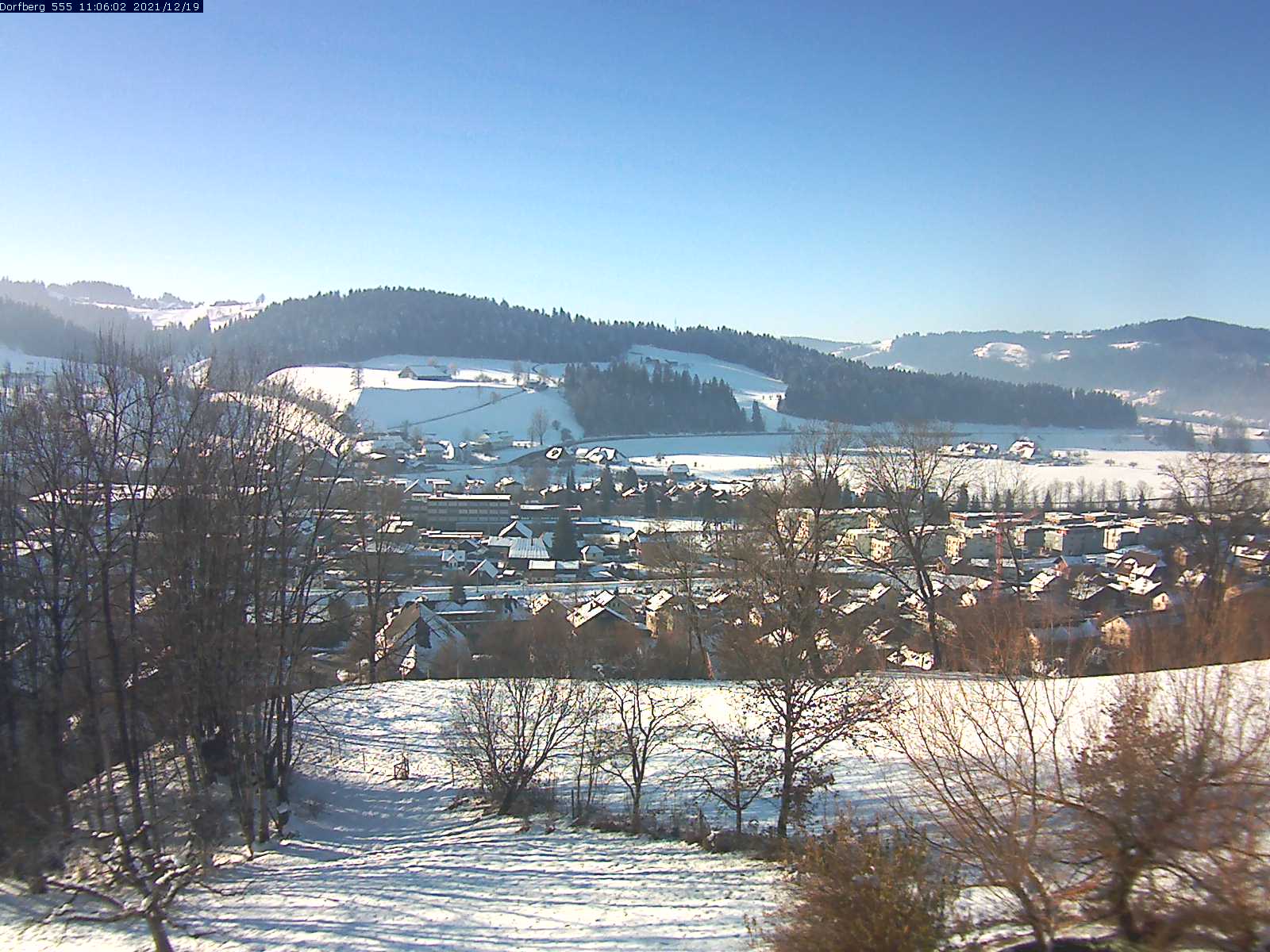 Webcam-Bild: Aussicht vom Dorfberg in Langnau 20211219-110601