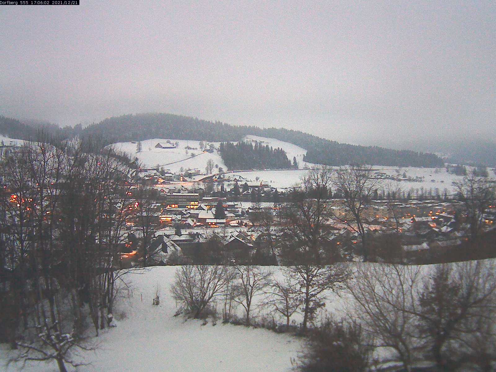 Webcam-Bild: Aussicht vom Dorfberg in Langnau 20211221-170601