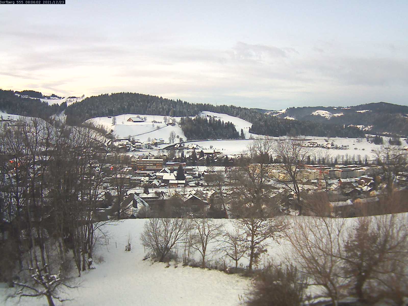 Webcam-Bild: Aussicht vom Dorfberg in Langnau 20211223-080601