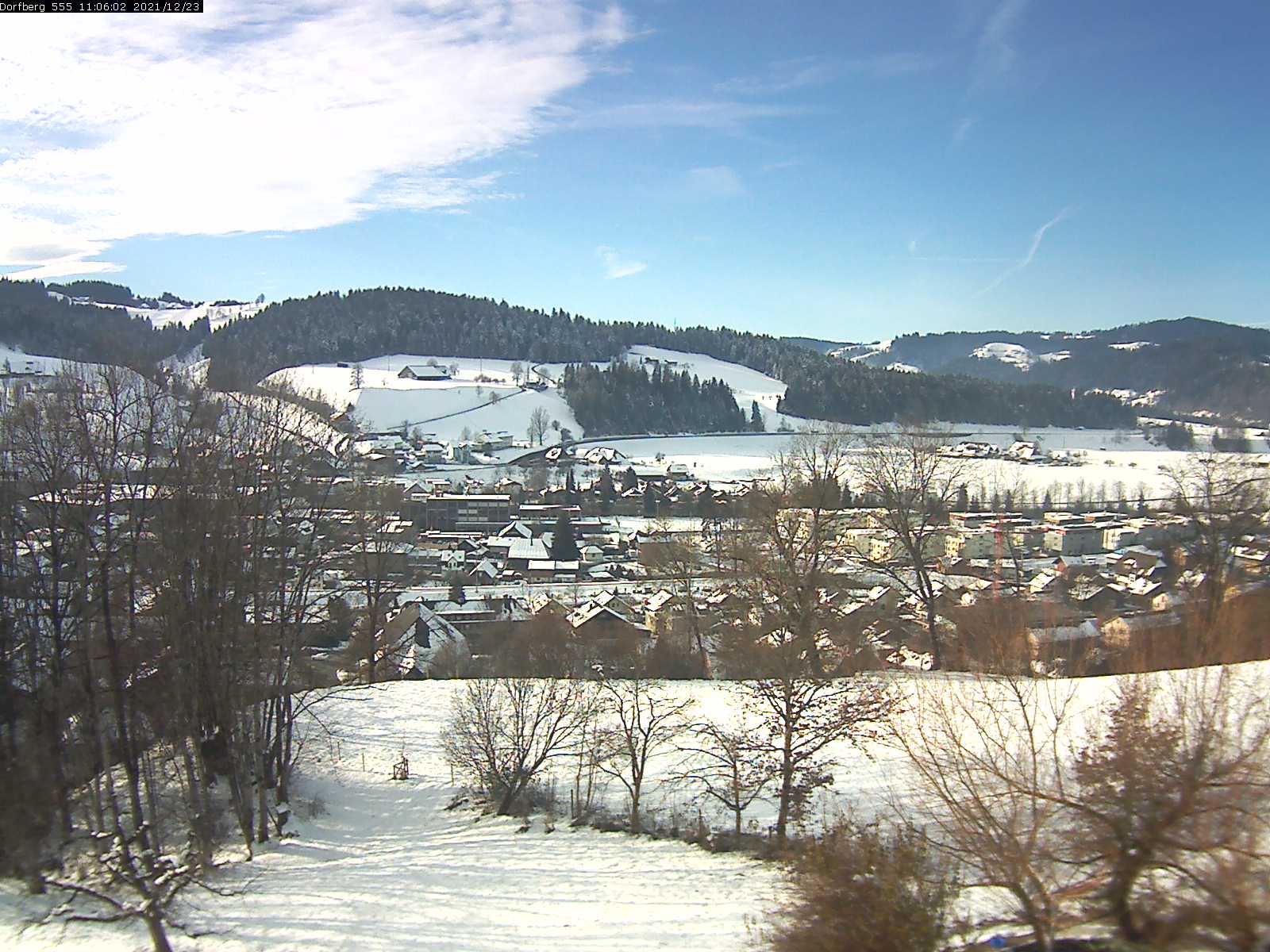 Webcam-Bild: Aussicht vom Dorfberg in Langnau 20211223-110601
