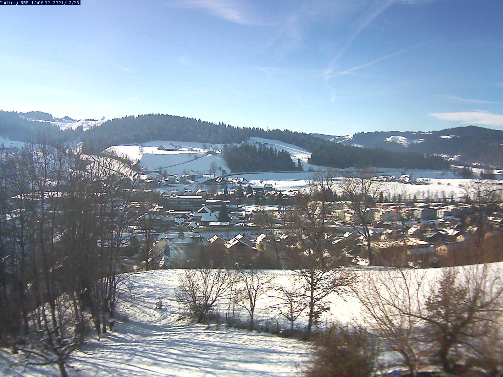 Webcam-Bild: Aussicht vom Dorfberg in Langnau 20211223-120601