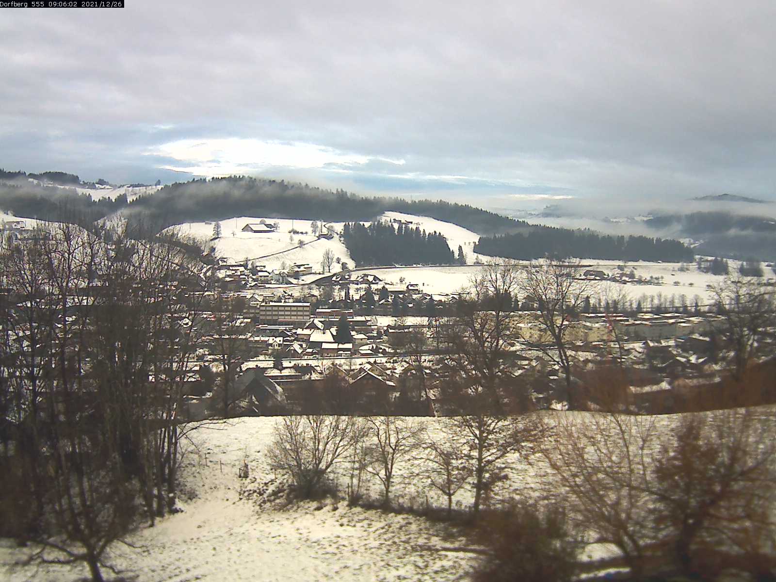 Webcam-Bild: Aussicht vom Dorfberg in Langnau 20211226-090601