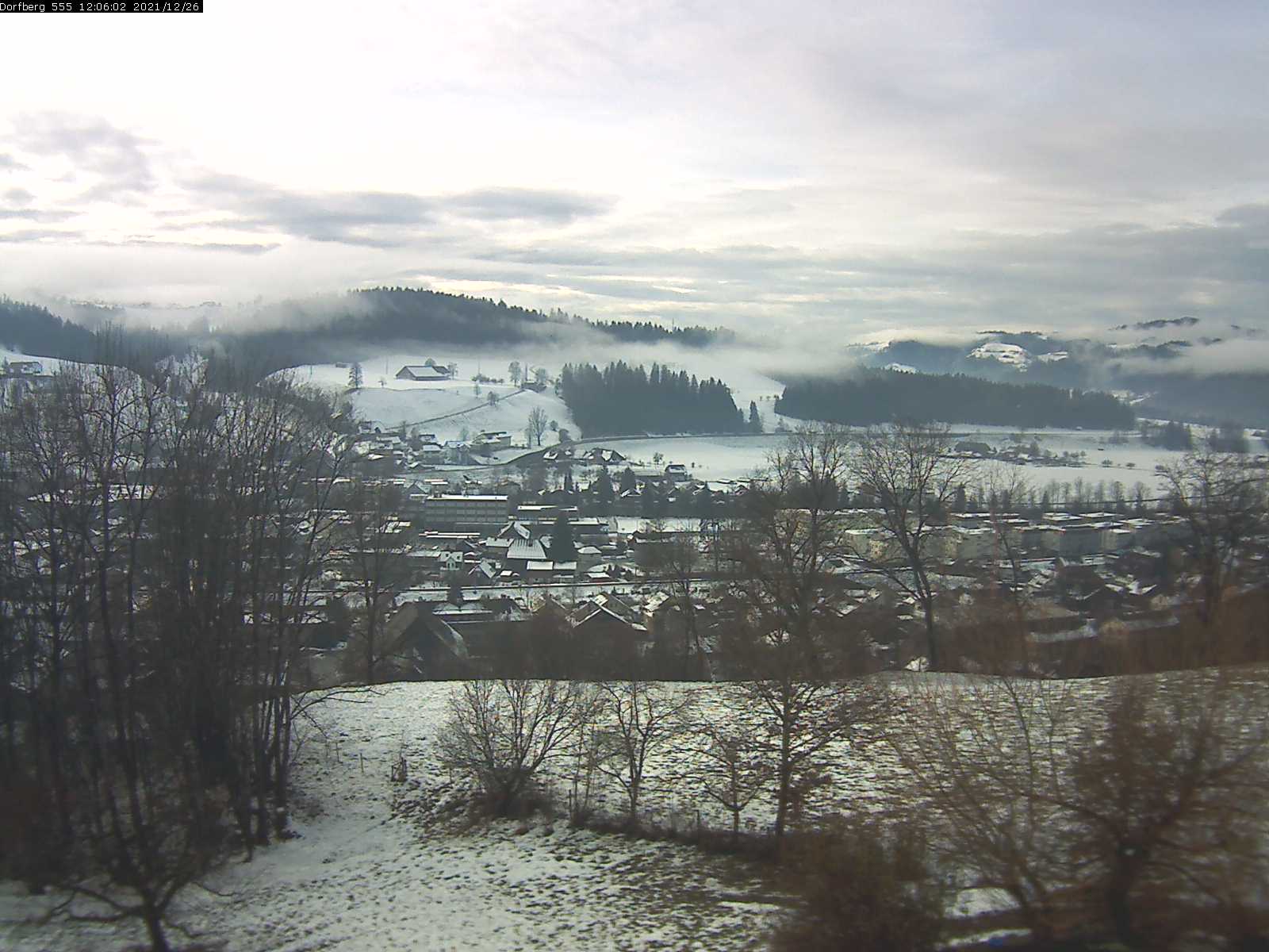 Webcam-Bild: Aussicht vom Dorfberg in Langnau 20211226-120601
