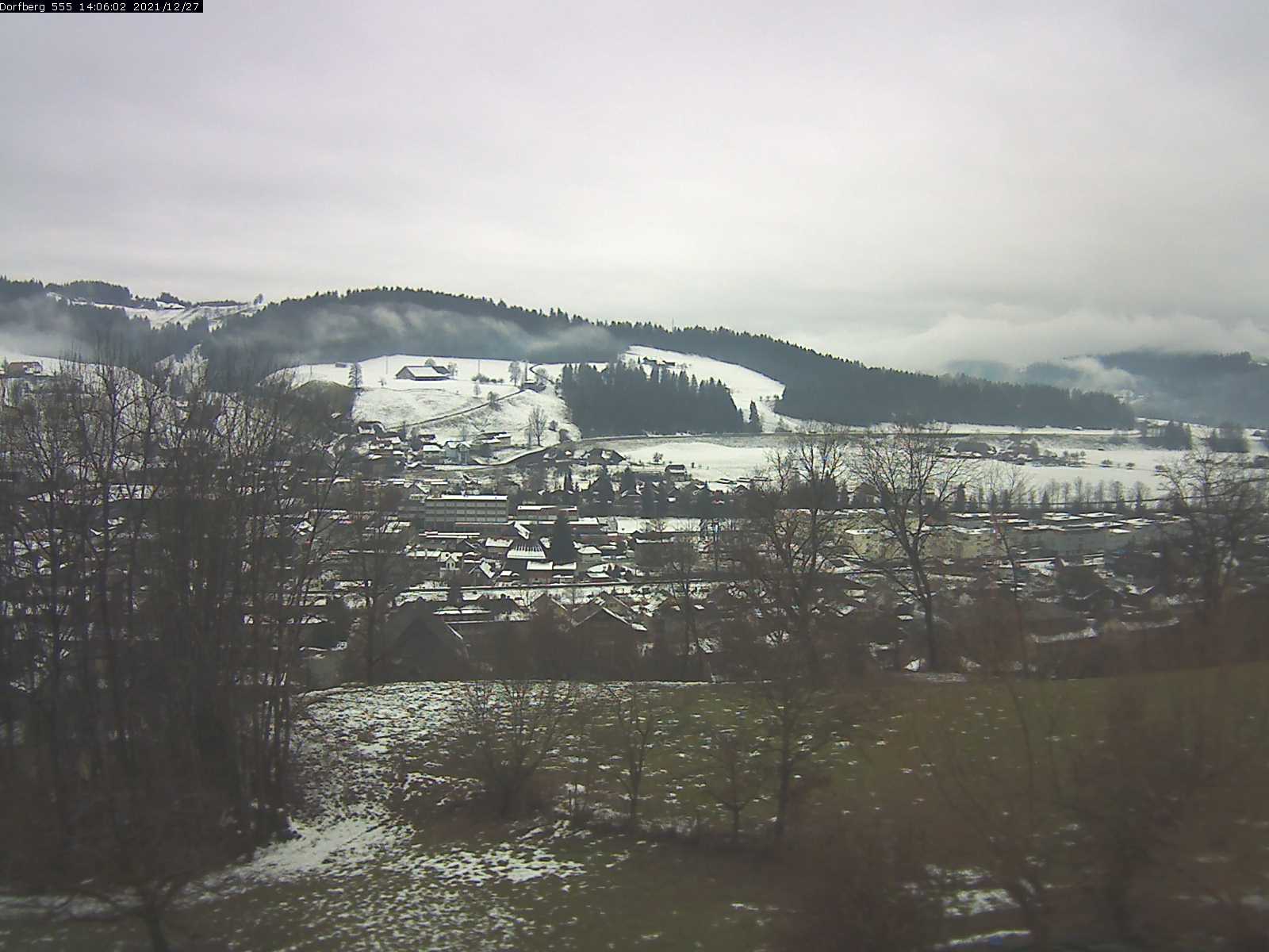 Webcam-Bild: Aussicht vom Dorfberg in Langnau 20211227-140601