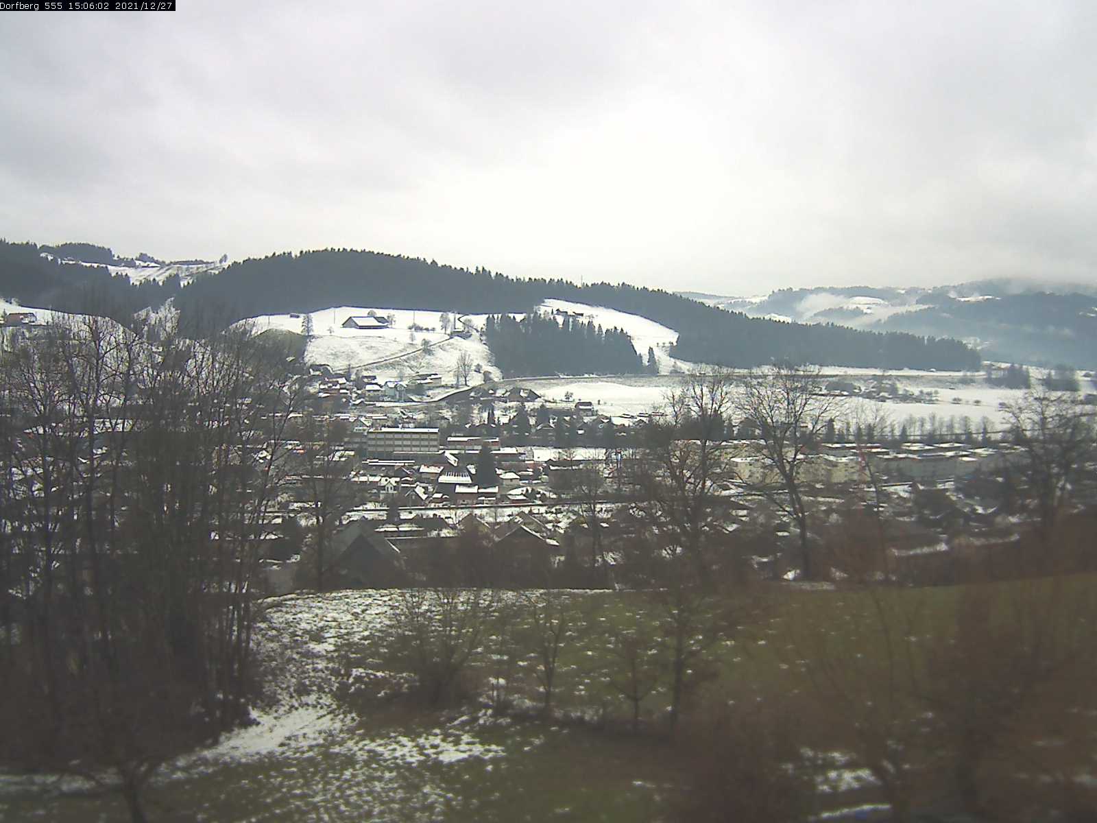 Webcam-Bild: Aussicht vom Dorfberg in Langnau 20211227-150601