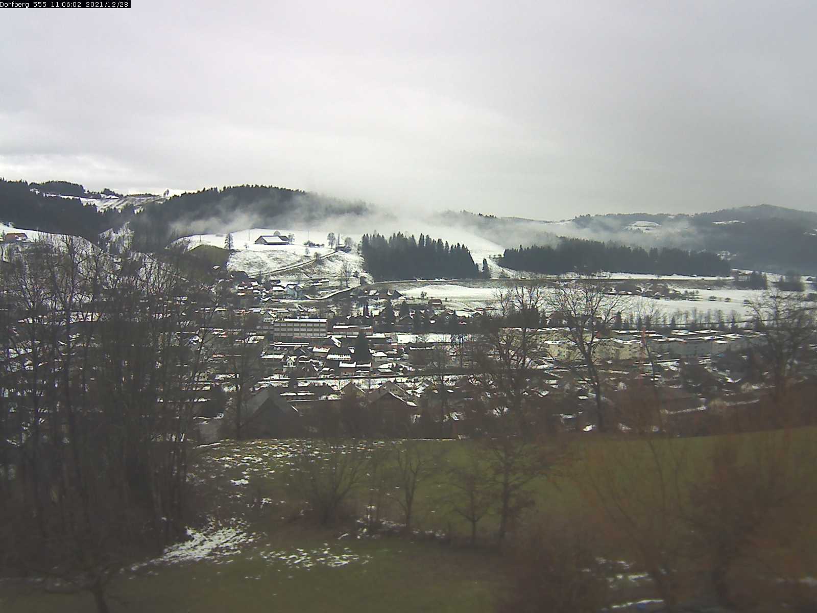 Webcam-Bild: Aussicht vom Dorfberg in Langnau 20211228-110601