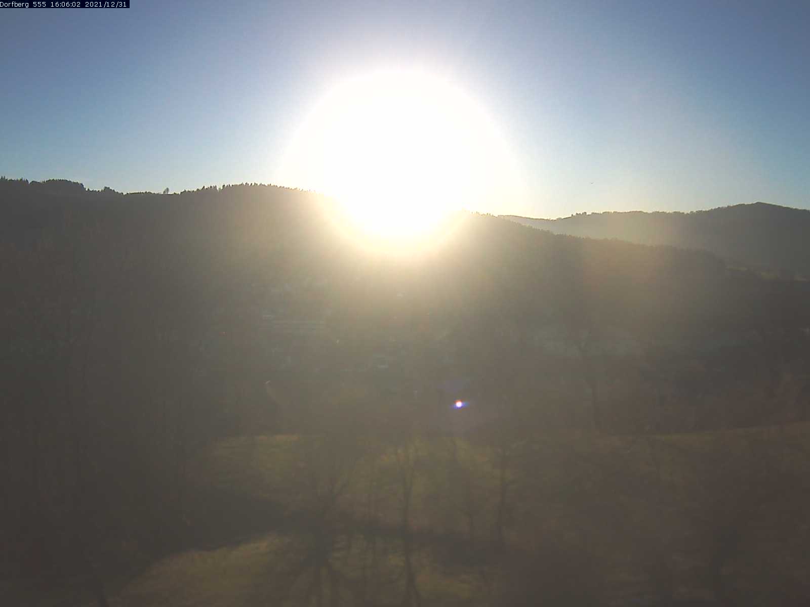Webcam-Bild: Aussicht vom Dorfberg in Langnau 20211231-160601