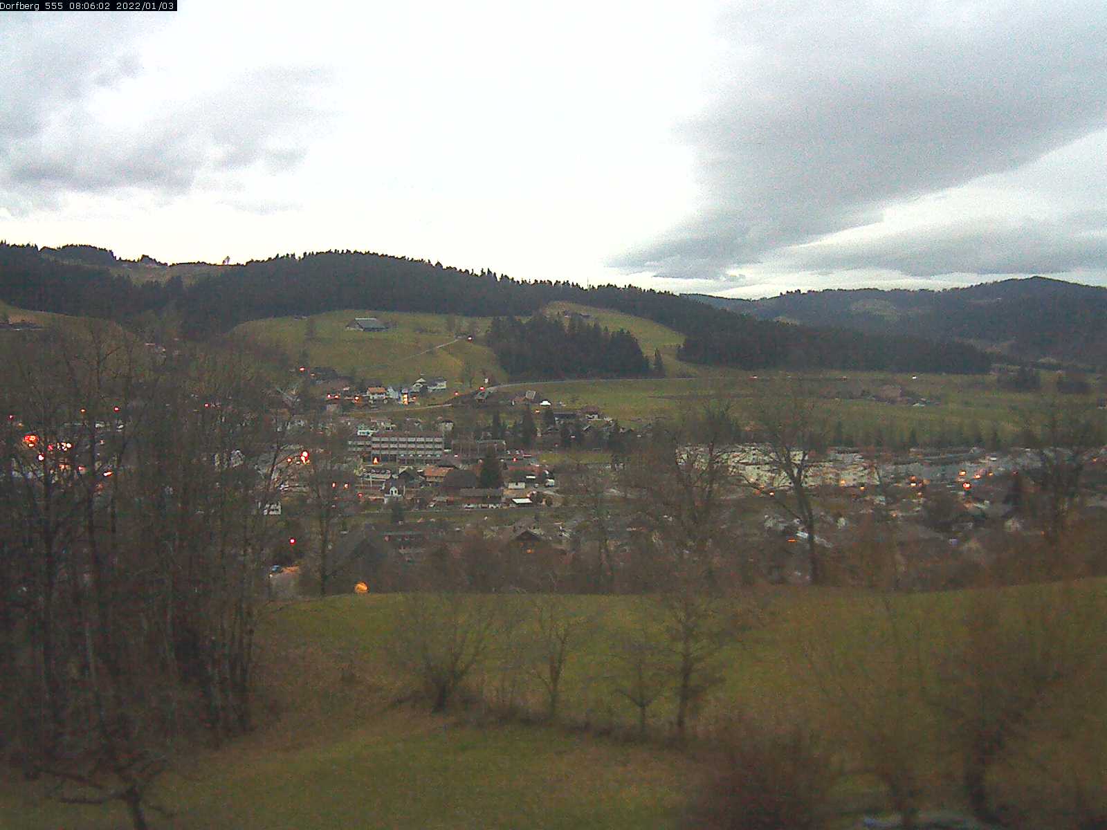 Webcam-Bild: Aussicht vom Dorfberg in Langnau 20220103-080601