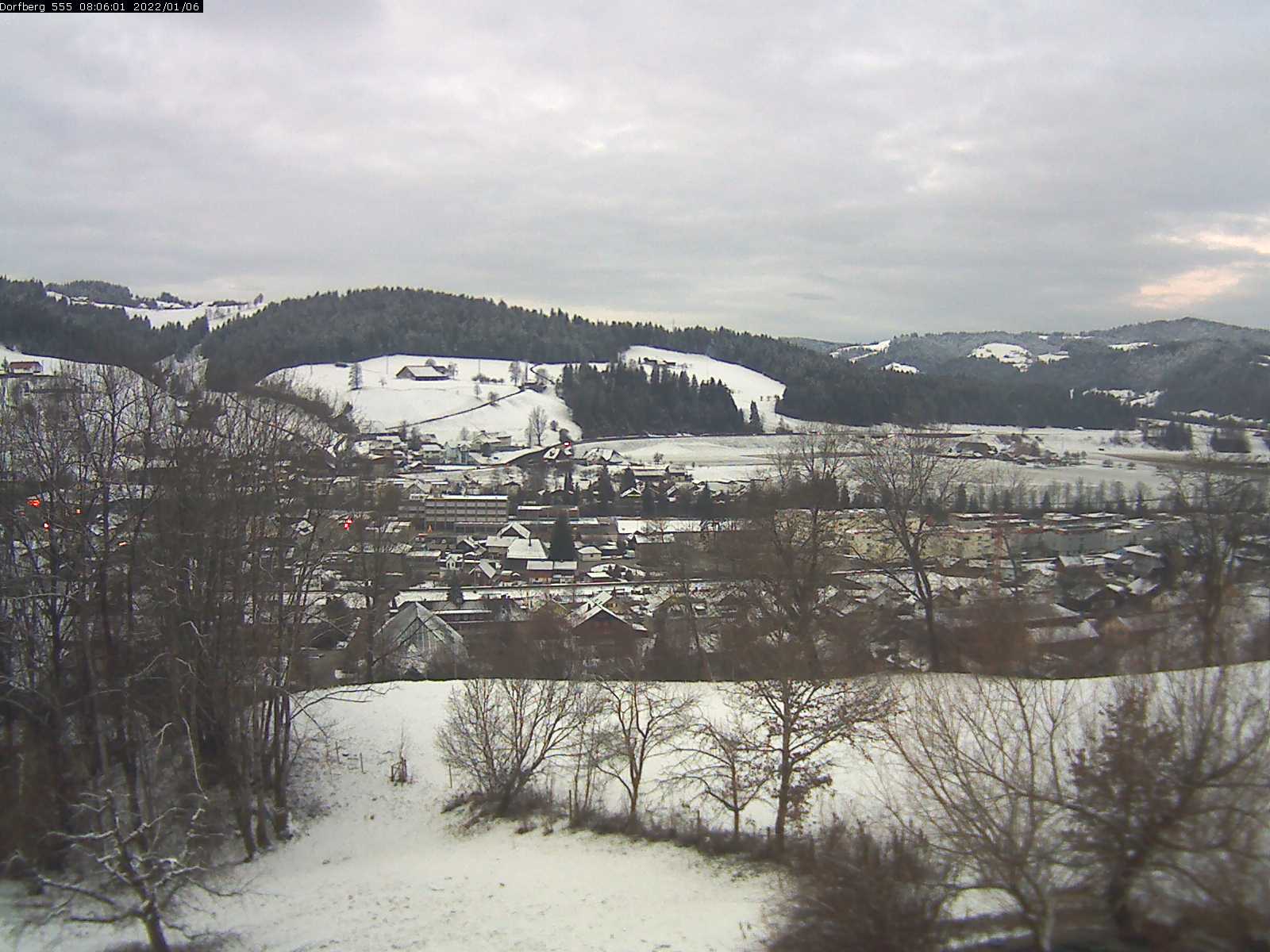 Webcam-Bild: Aussicht vom Dorfberg in Langnau 20220106-080601