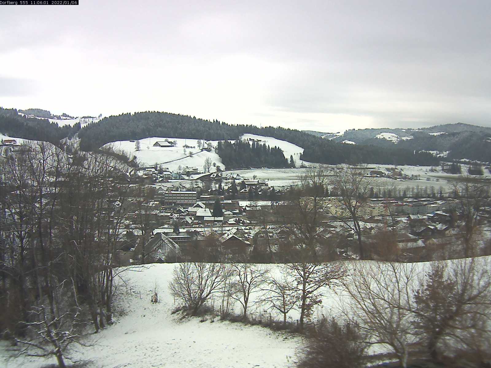 Webcam-Bild: Aussicht vom Dorfberg in Langnau 20220106-110601