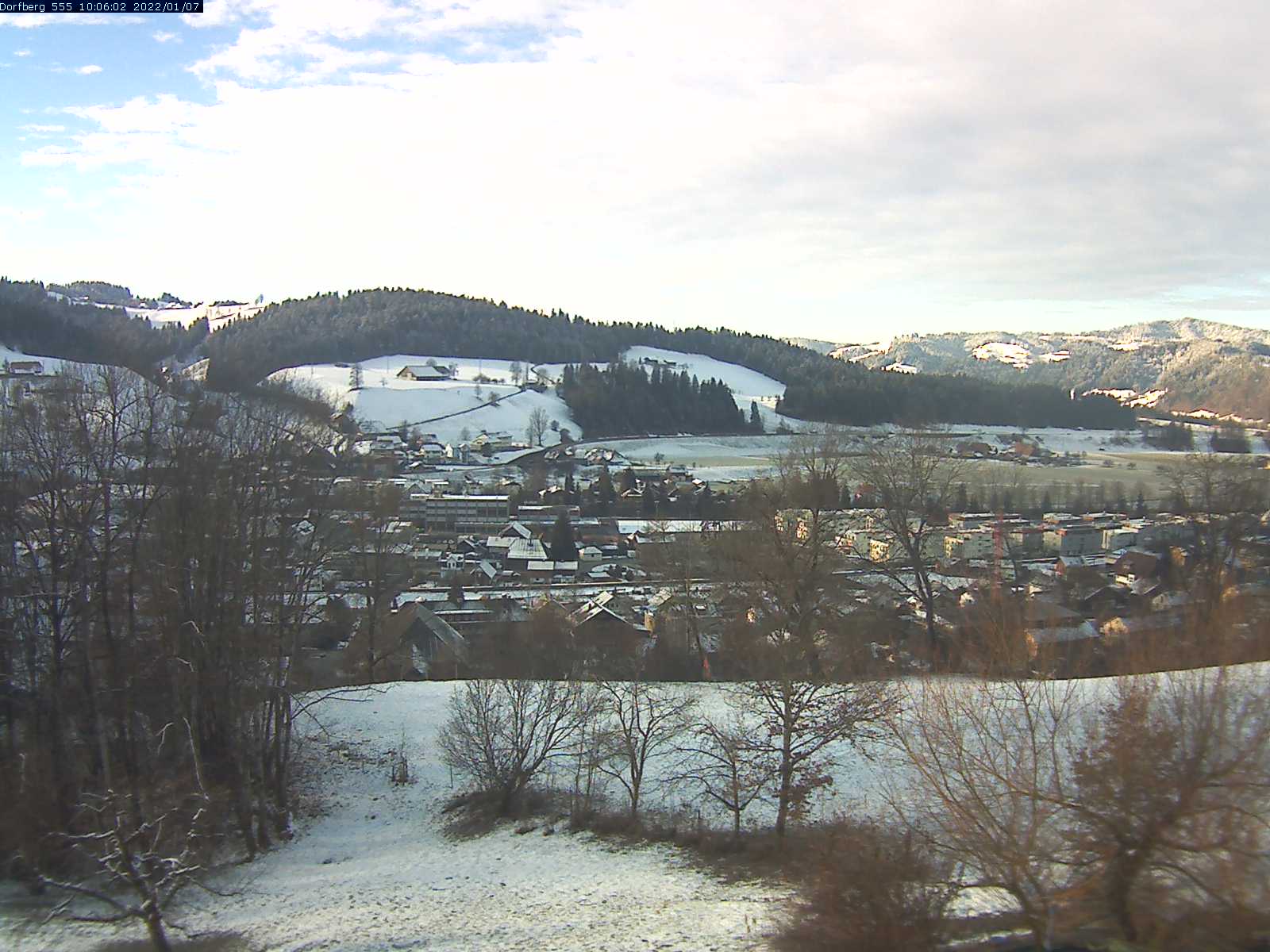 Webcam-Bild: Aussicht vom Dorfberg in Langnau 20220107-100601
