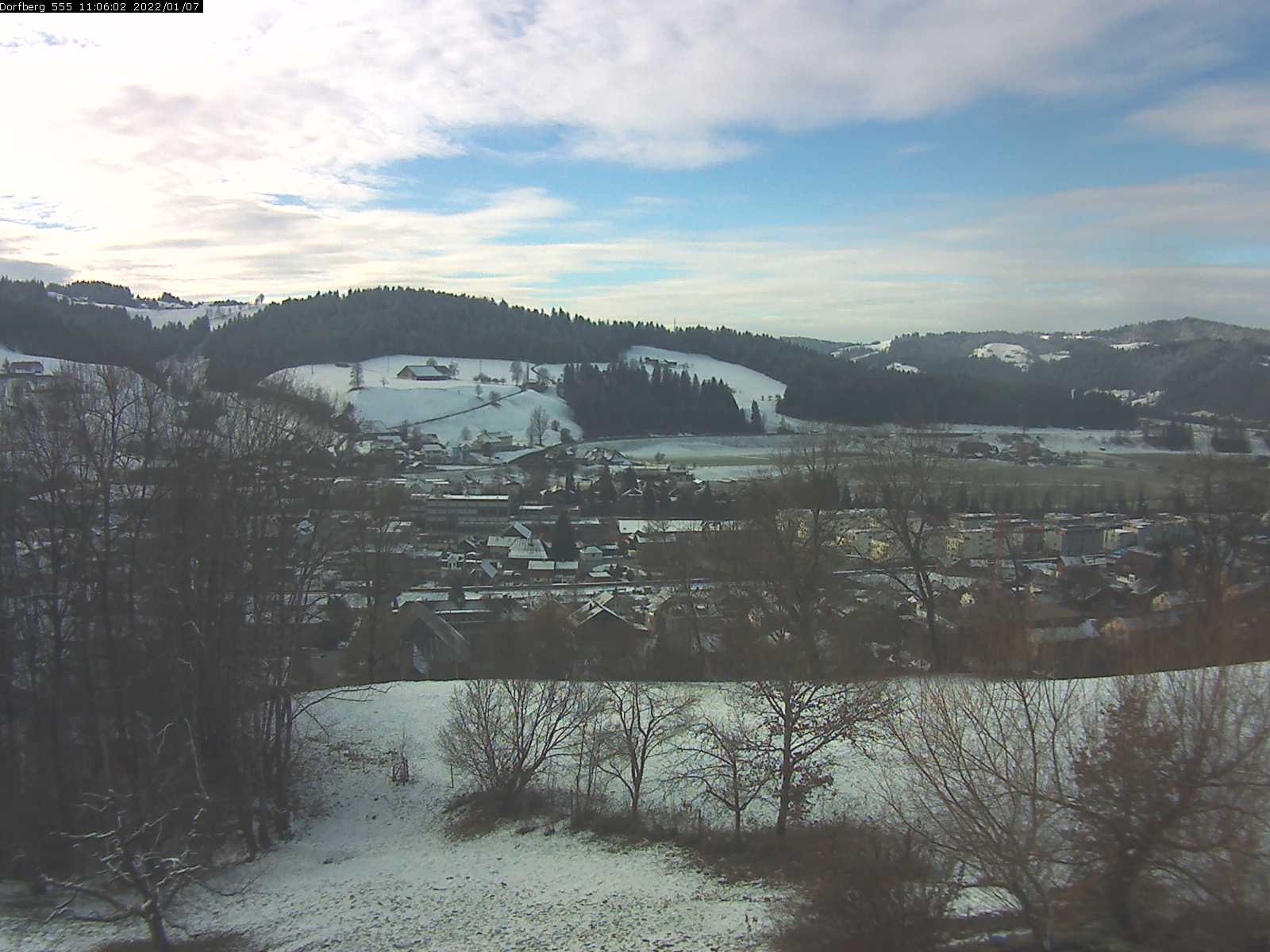Webcam-Bild: Aussicht vom Dorfberg in Langnau 20220107-110601