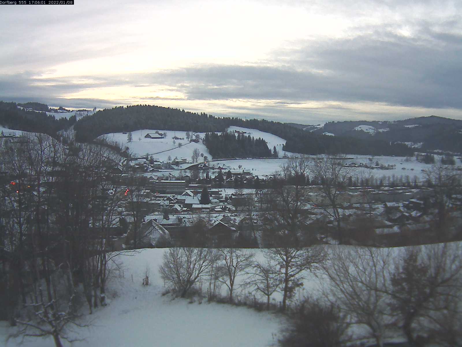 Webcam-Bild: Aussicht vom Dorfberg in Langnau 20220108-170601