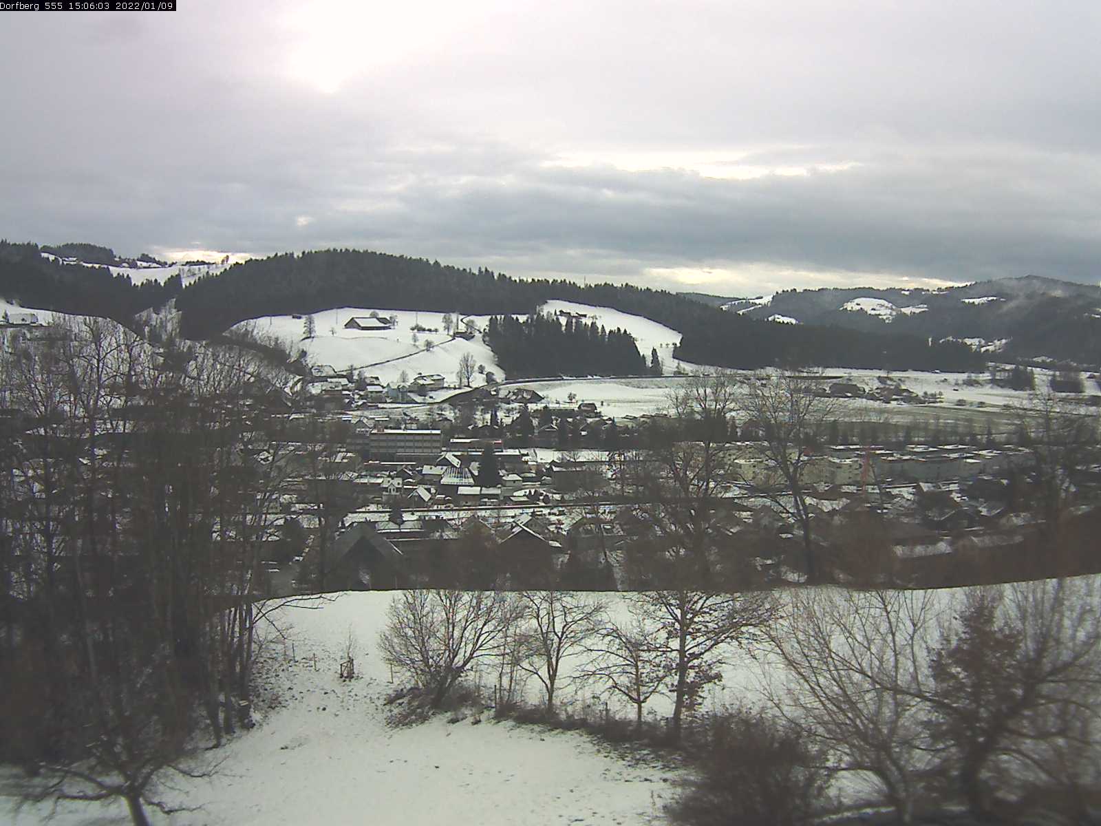 Webcam-Bild: Aussicht vom Dorfberg in Langnau 20220109-150601