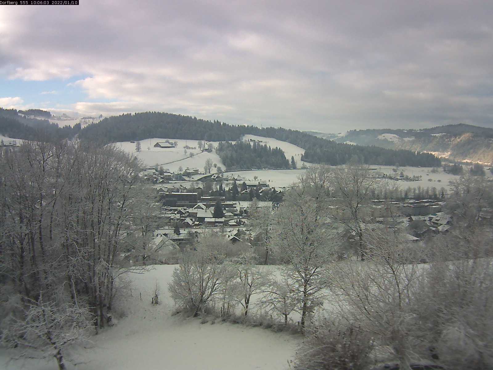 Webcam-Bild: Aussicht vom Dorfberg in Langnau 20220110-100601