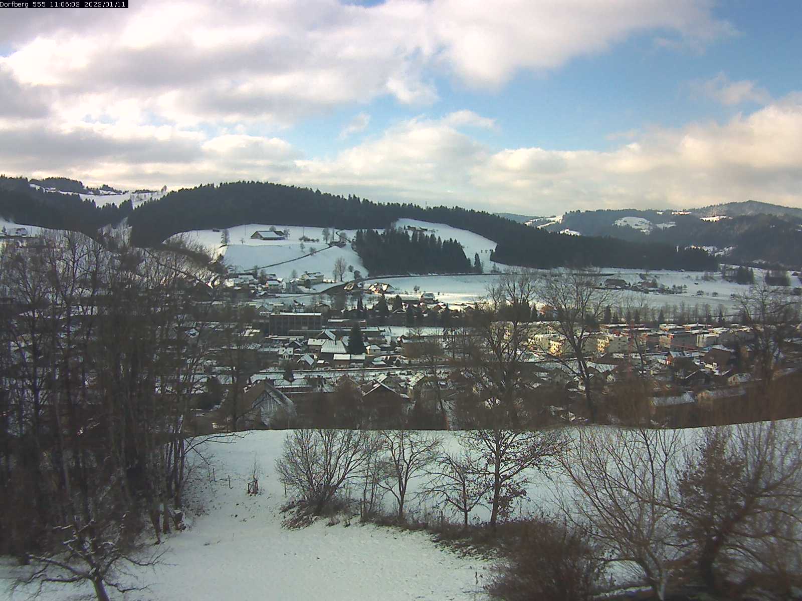 Webcam-Bild: Aussicht vom Dorfberg in Langnau 20220111-110601
