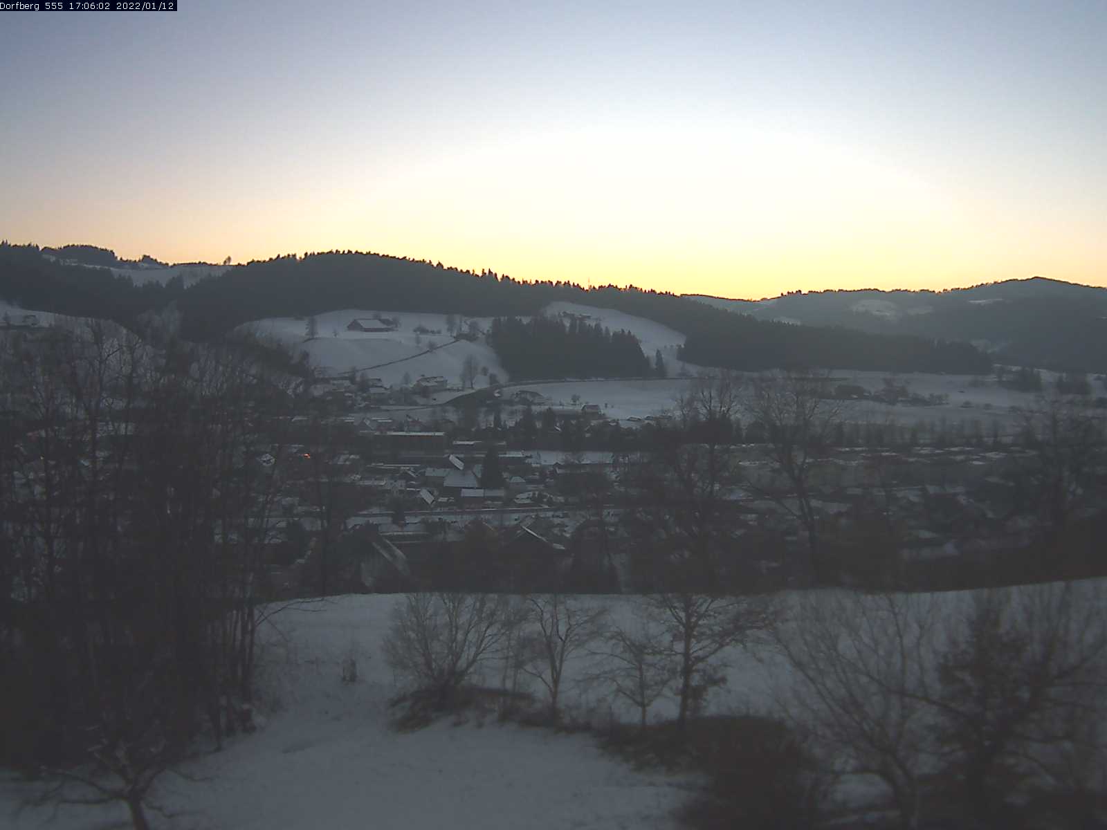 Webcam-Bild: Aussicht vom Dorfberg in Langnau 20220112-170601