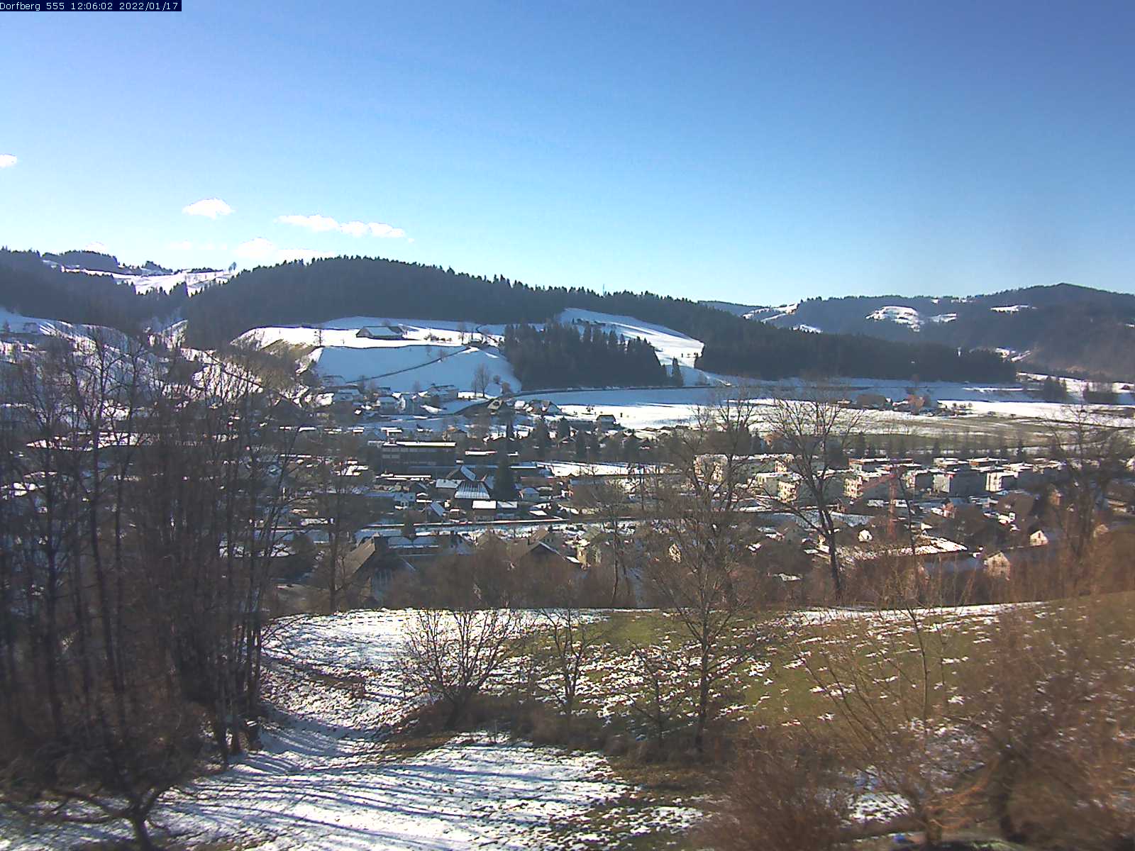 Webcam-Bild: Aussicht vom Dorfberg in Langnau 20220117-120601