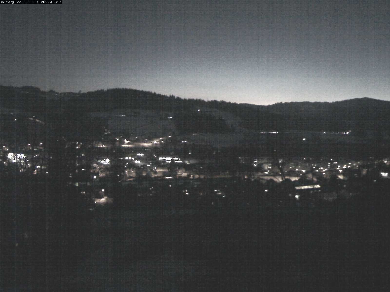 Webcam-Bild: Aussicht vom Dorfberg in Langnau 20220117-180601
