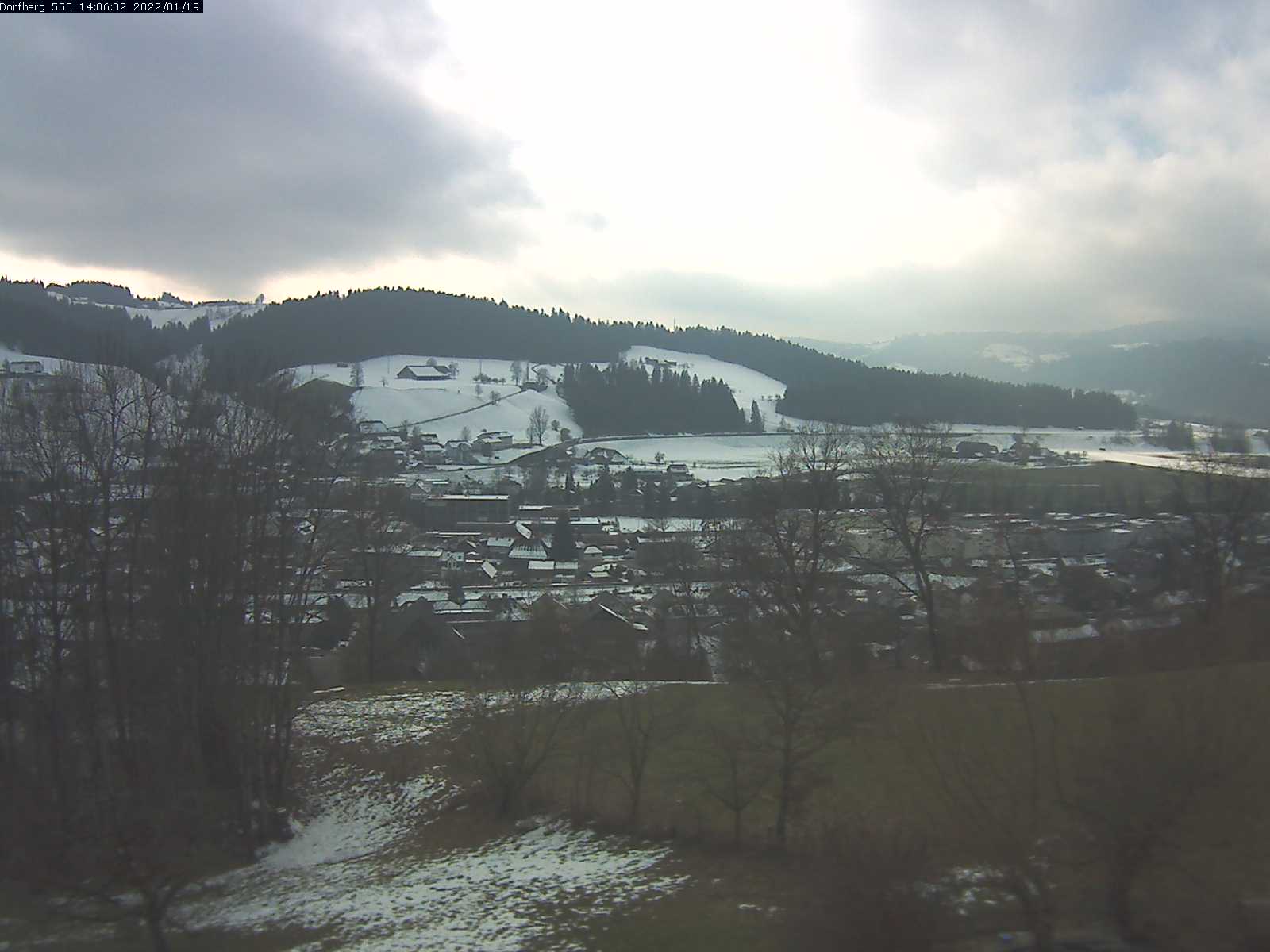 Webcam-Bild: Aussicht vom Dorfberg in Langnau 20220119-140601