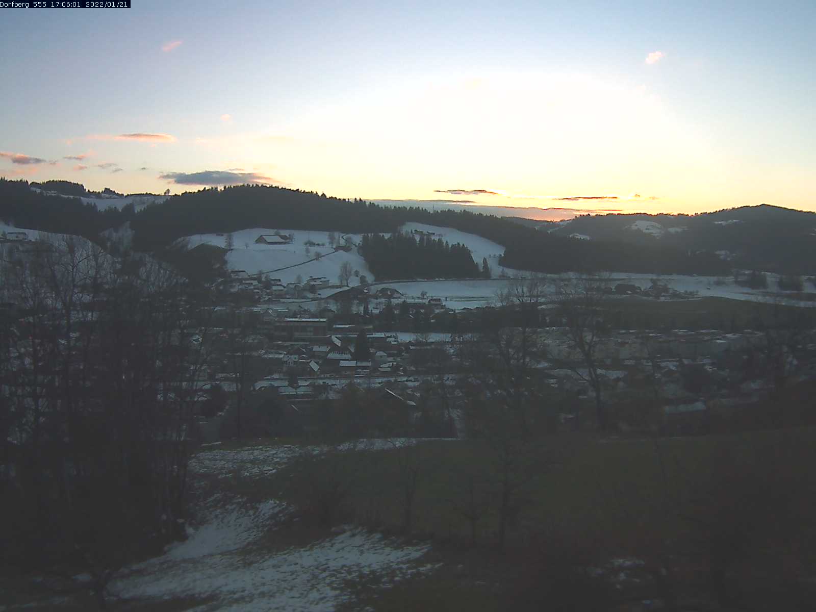 Webcam-Bild: Aussicht vom Dorfberg in Langnau 20220121-170601