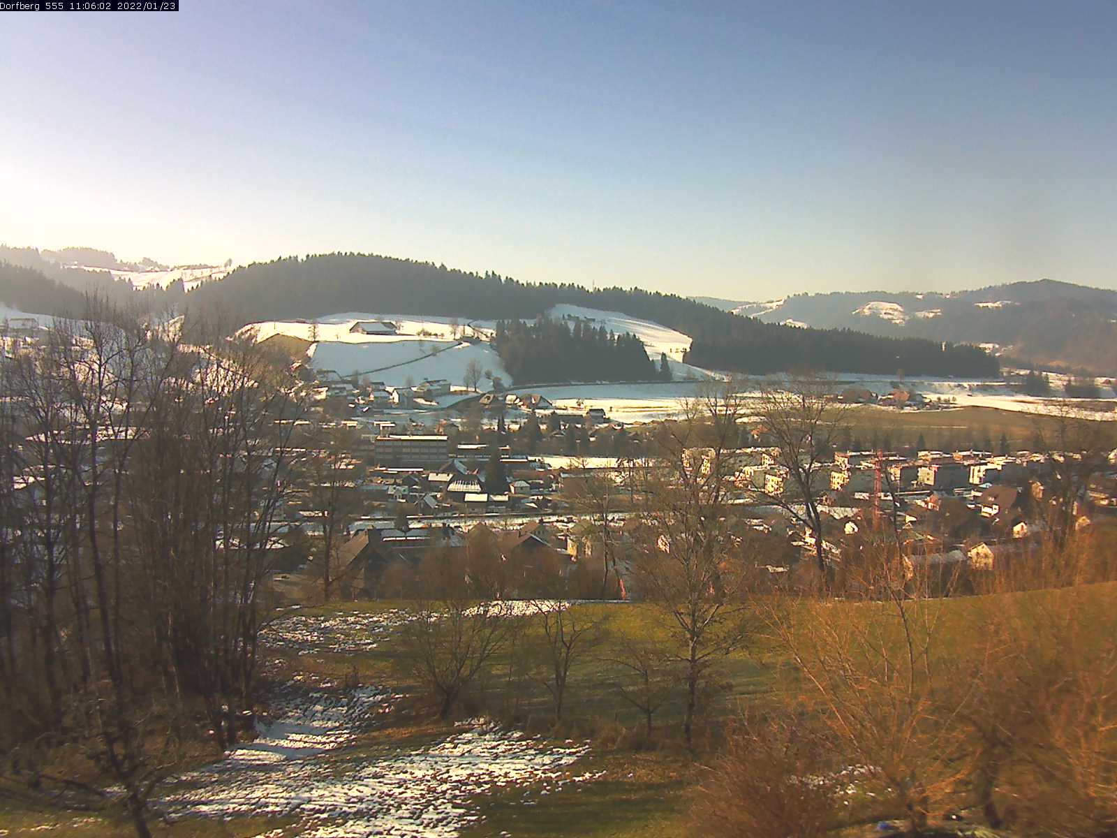 Webcam-Bild: Aussicht vom Dorfberg in Langnau 20220123-110601
