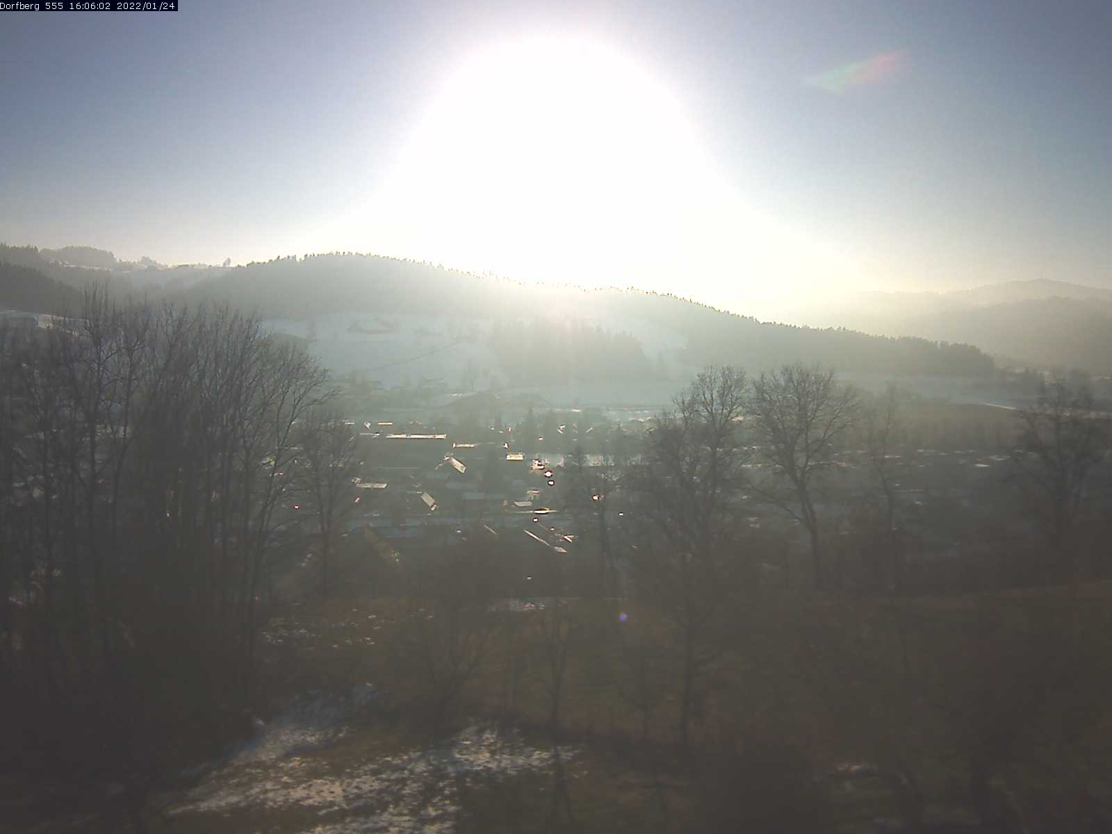 Webcam-Bild: Aussicht vom Dorfberg in Langnau 20220124-160601