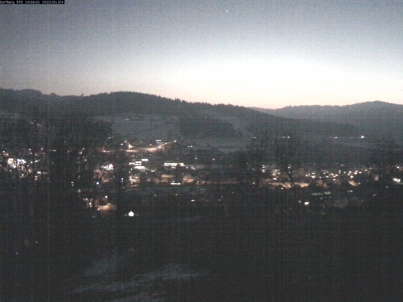 Webcam-Bild: Aussicht vom Dorfberg in Langnau 20220124-180601