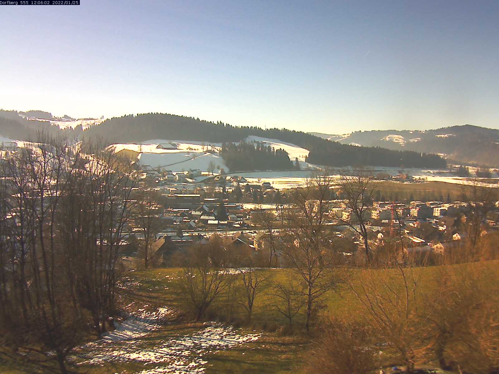 Webcam-Bild: Aussicht vom Dorfberg in Langnau 20220125-120601