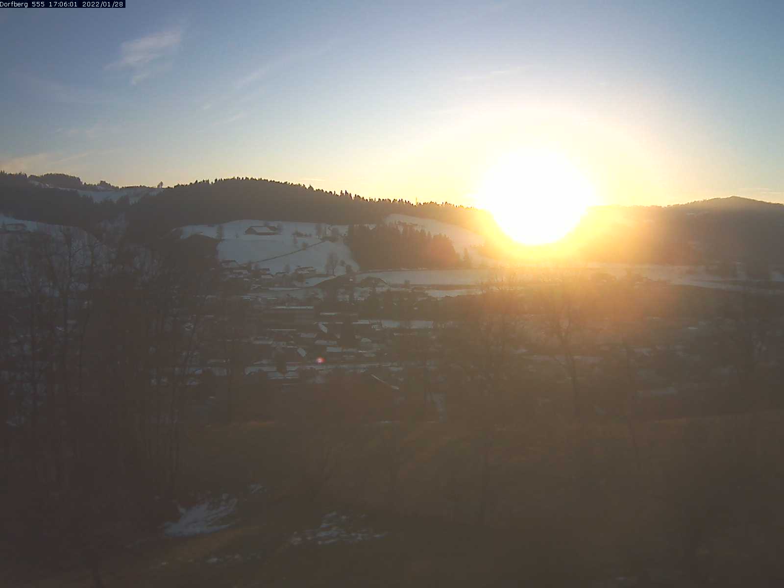 Webcam-Bild: Aussicht vom Dorfberg in Langnau 20220128-170601