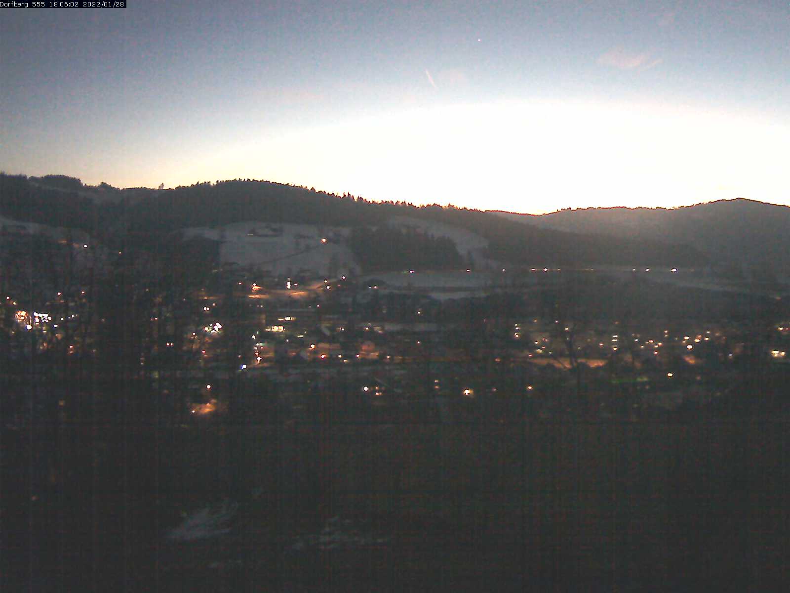 Webcam-Bild: Aussicht vom Dorfberg in Langnau 20220128-180601