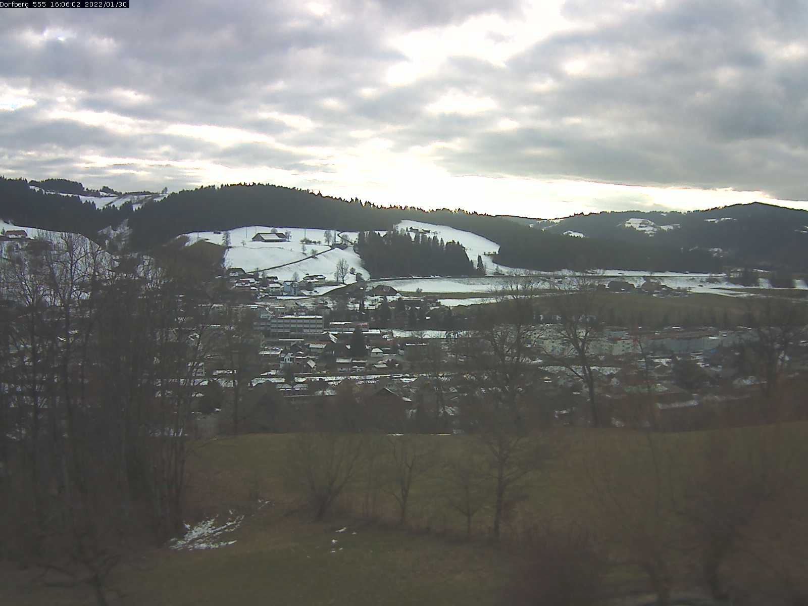 Webcam-Bild: Aussicht vom Dorfberg in Langnau 20220130-160601