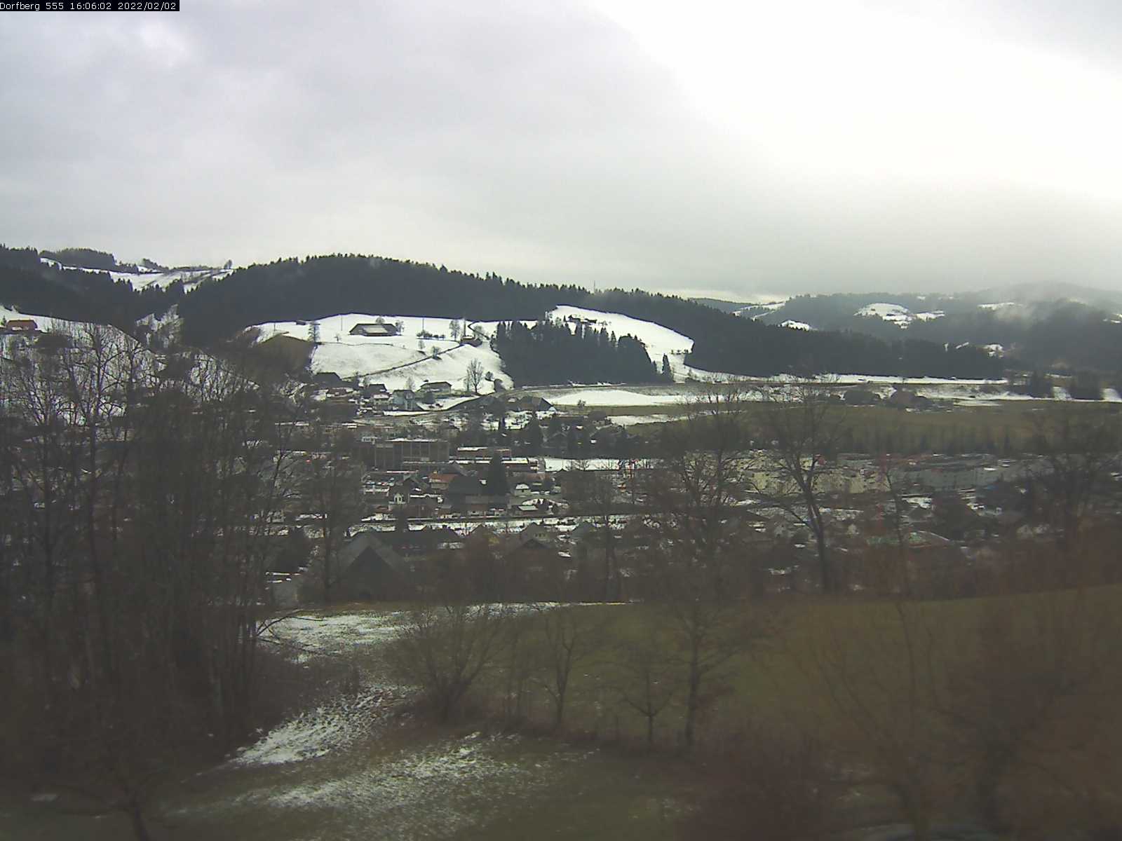 Webcam-Bild: Aussicht vom Dorfberg in Langnau 20220202-160601
