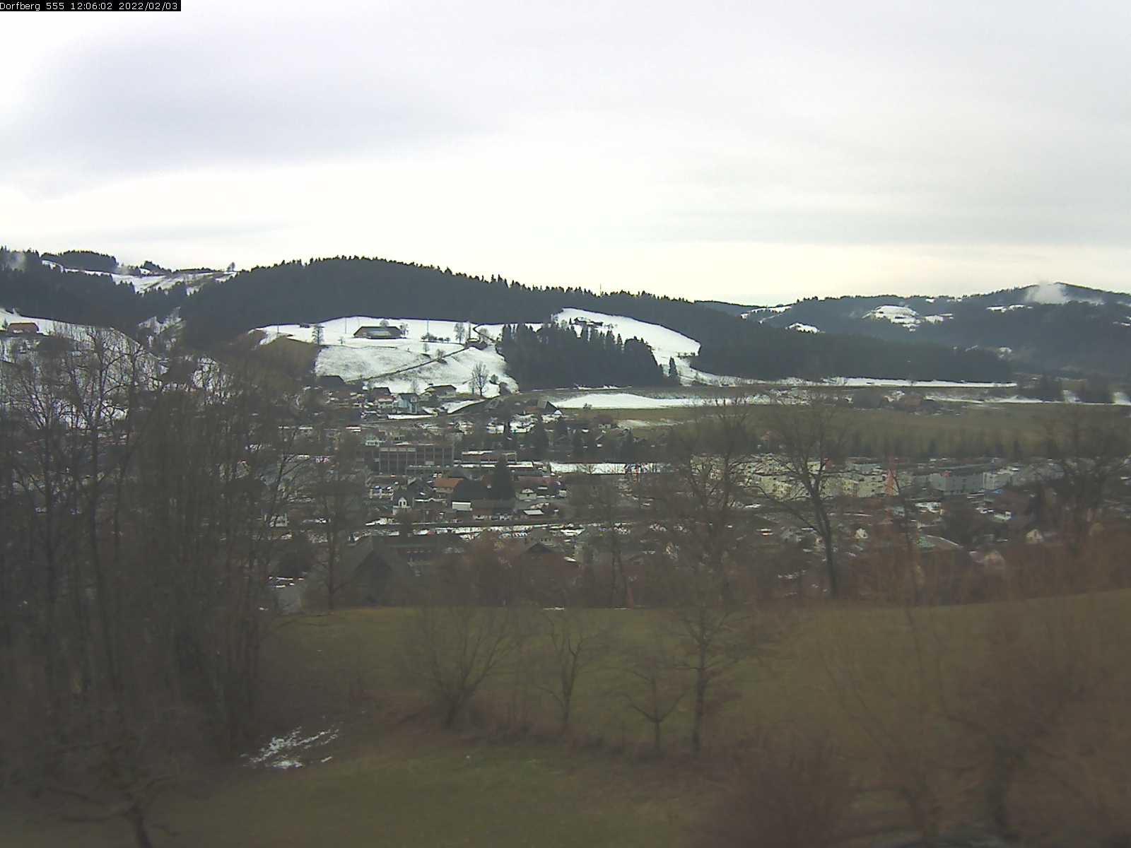 Webcam-Bild: Aussicht vom Dorfberg in Langnau 20220203-120601