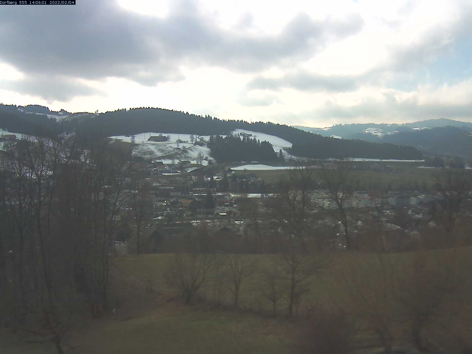 Webcam-Bild: Aussicht vom Dorfberg in Langnau 20220204-140601