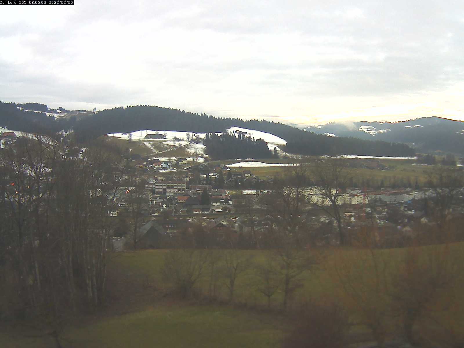 Webcam-Bild: Aussicht vom Dorfberg in Langnau 20220205-080601