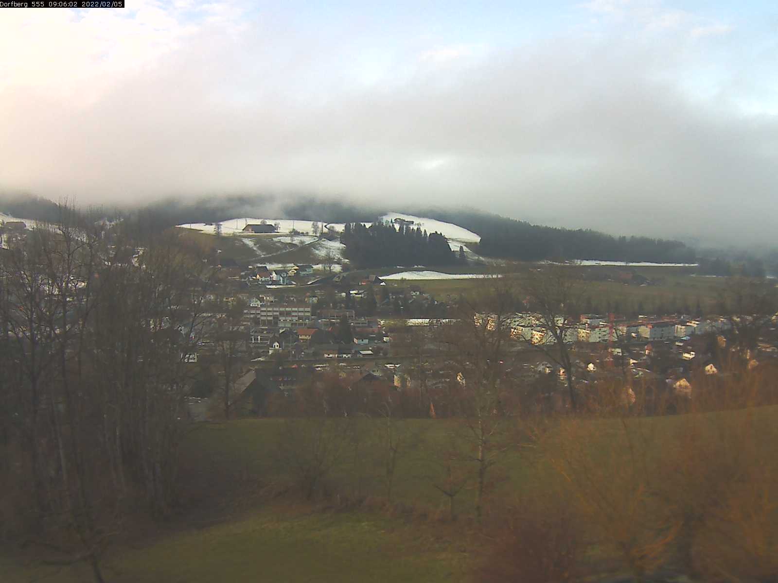 Webcam-Bild: Aussicht vom Dorfberg in Langnau 20220205-090601