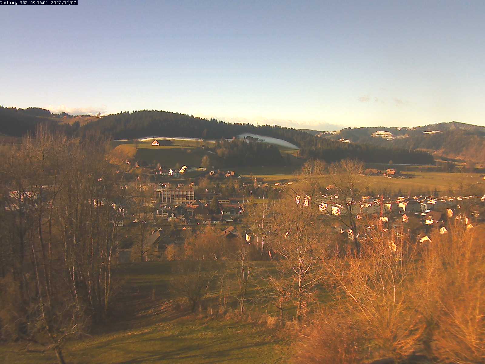 Webcam-Bild: Aussicht vom Dorfberg in Langnau 20220207-090601