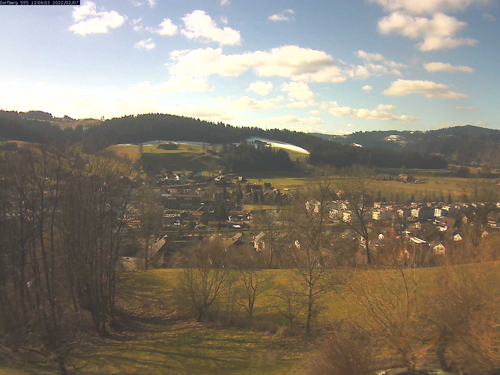 Webcam-Bild: Aussicht vom Dorfberg in Langnau 20220207-120602