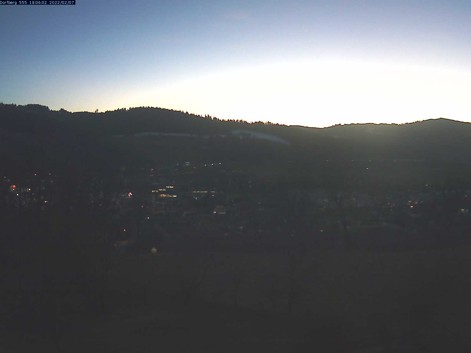 Webcam-Bild: Aussicht vom Dorfberg in Langnau 20220207-180601