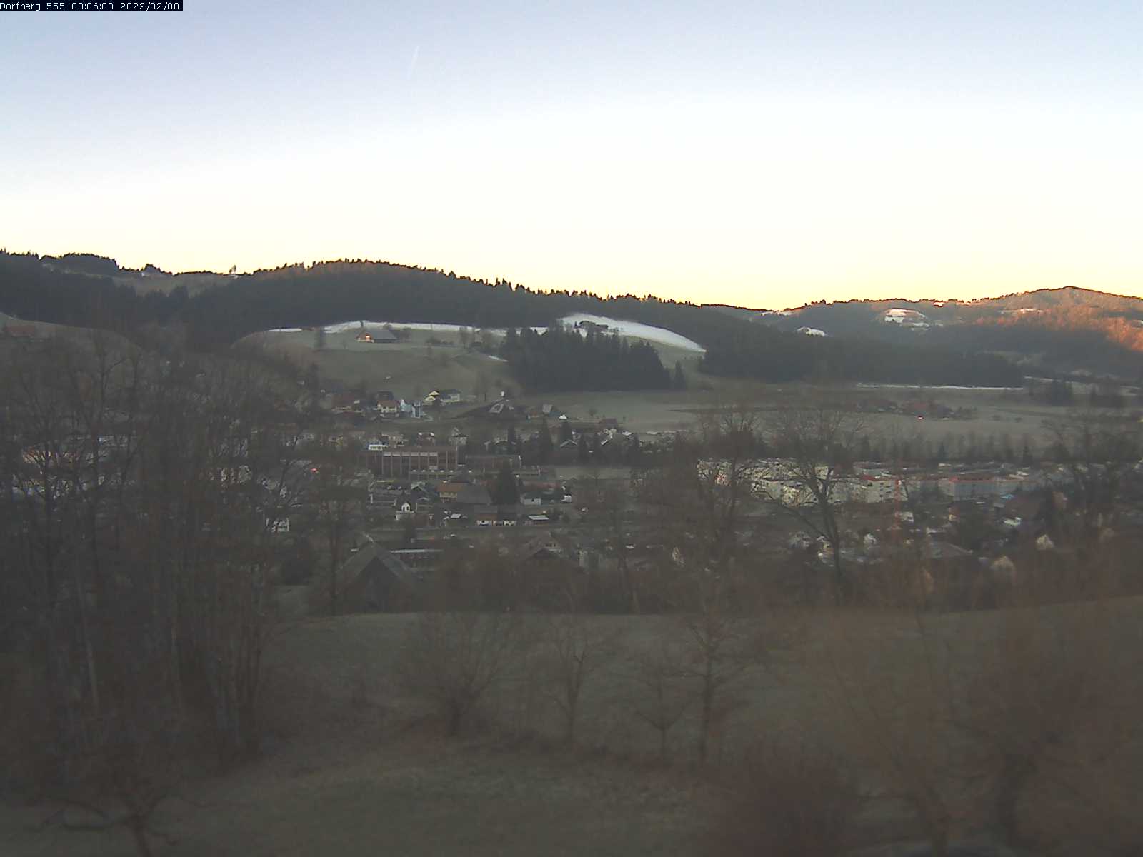Webcam-Bild: Aussicht vom Dorfberg in Langnau 20220208-080601