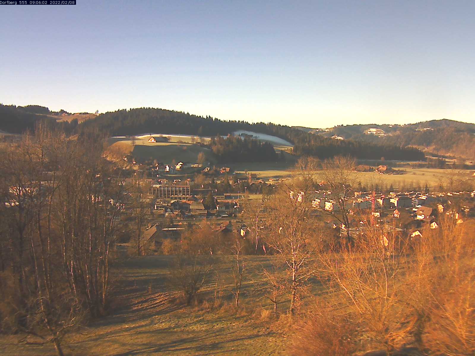 Webcam-Bild: Aussicht vom Dorfberg in Langnau 20220208-090602