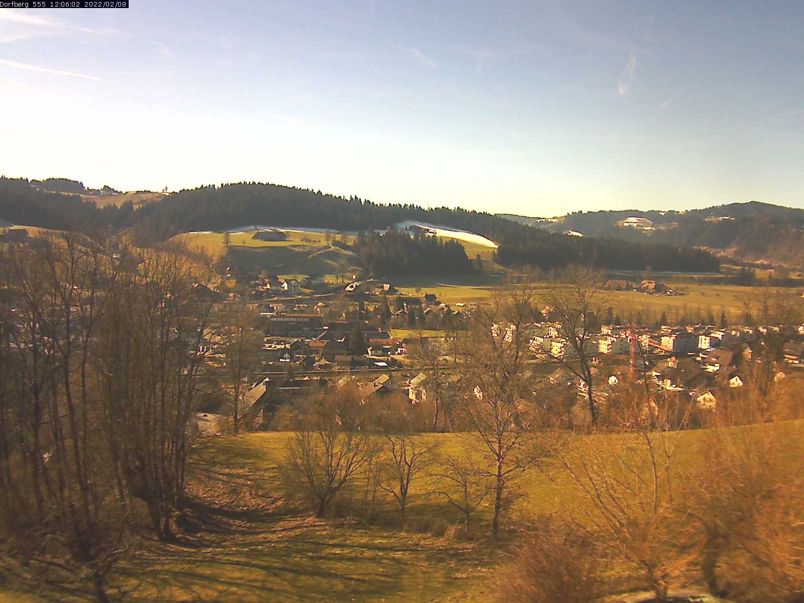 Webcam-Bild: Aussicht vom Dorfberg in Langnau 20220208-120601